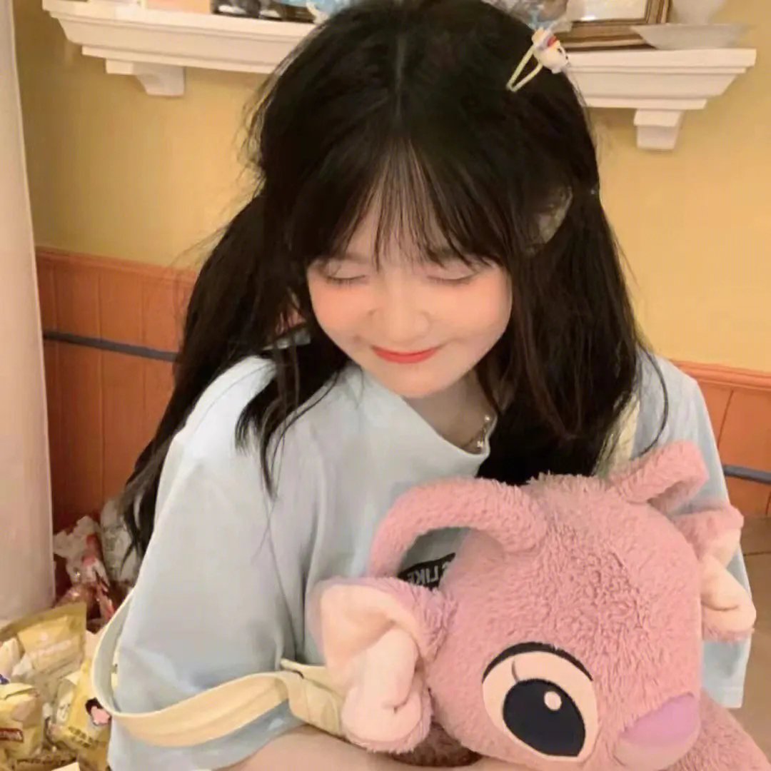 别惹她，她有八个哥哥